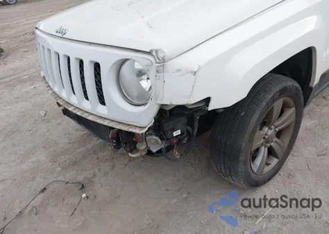 2015 Jeep Patriot High Altitude Edition z USA, uszkodzony, nr VIN 1C4NJRFB6FD217828